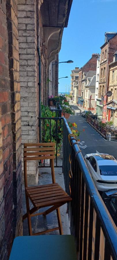Loft en duplex avec vue sur plage et chenal Dieppe Extérieur photo